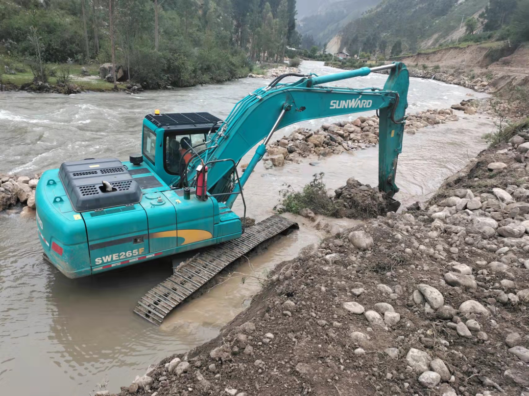 挑战世界第二高山脉！山河智能装备助力秘鲁安第斯国家公路项目建设