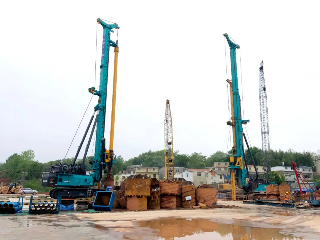 再啃“硬骨头”！山河智能“超级桩备”助建燕矶长江大桥