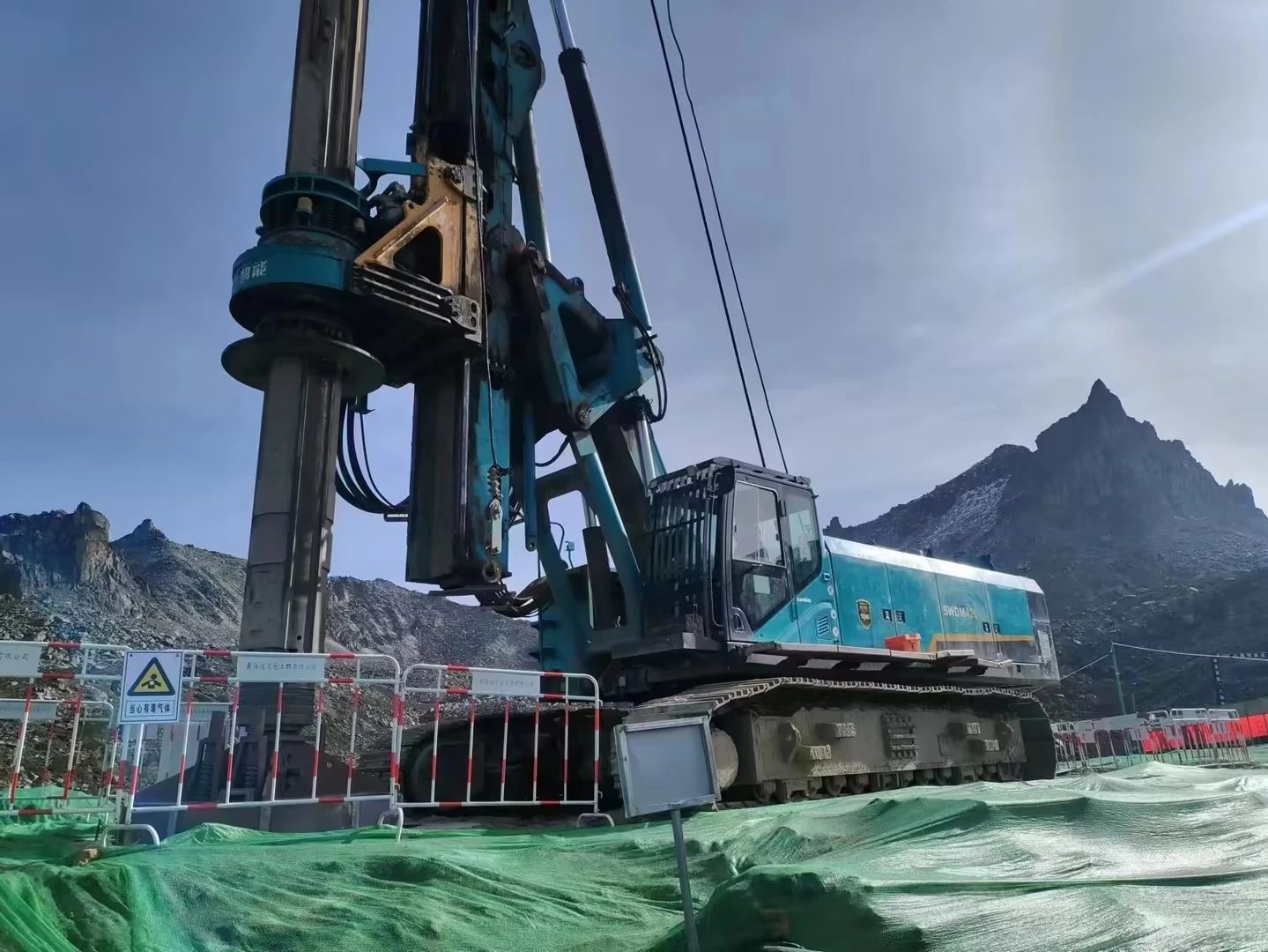 助力世界最高海拔特高压直流输电工程，山河智能旋挖钻机展现硬核实力