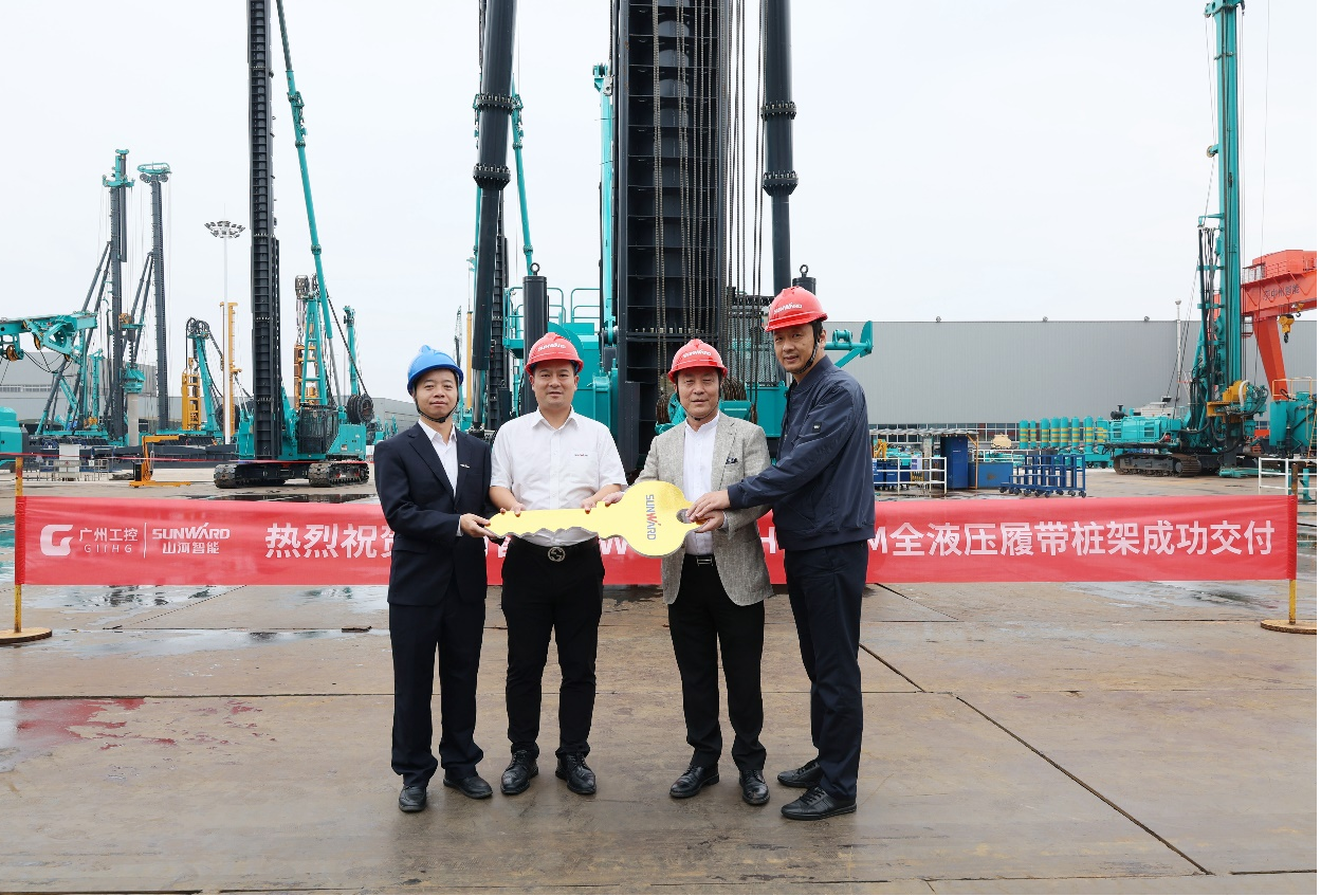 民族品牌获认可！山河智能桩架产品交付香港客户