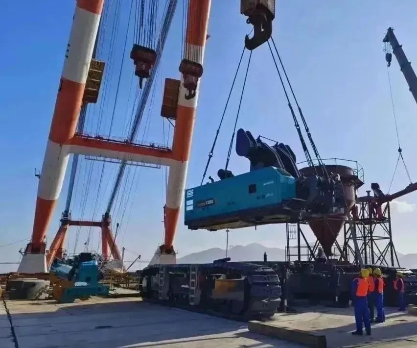 全面告捷！山河智能超级旋挖钻机圆满完成甬舟铁路西堠门公铁两用大桥桩基施工任务