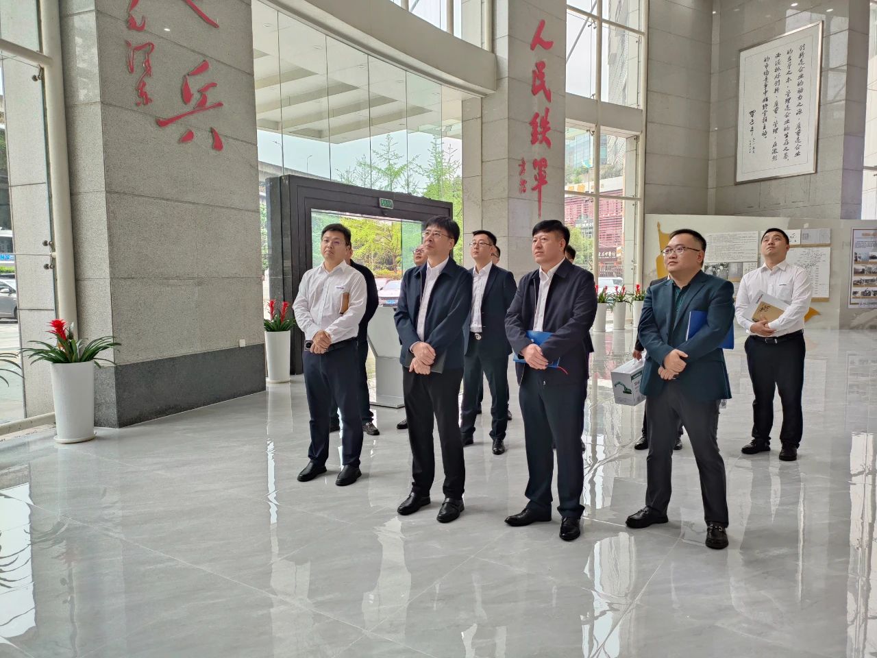 适应新形势，寻求新合作！山河智能到访中铁二十三局