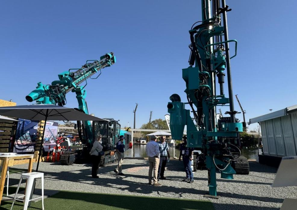 跨越山海，重器远航！山河智能亮相南非最大矿业展会