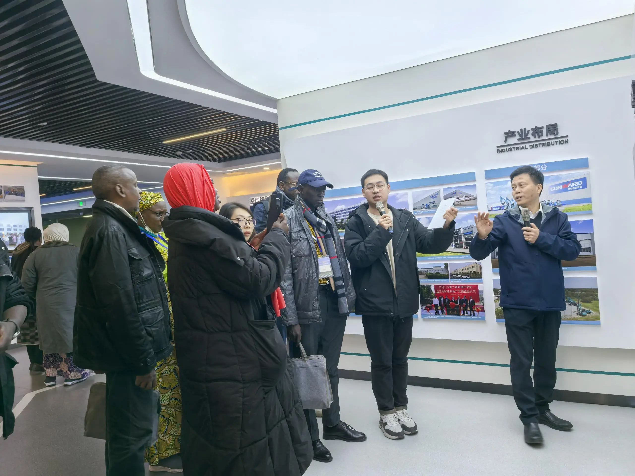 尼日尔农业管理和技术研修班调研山河智能